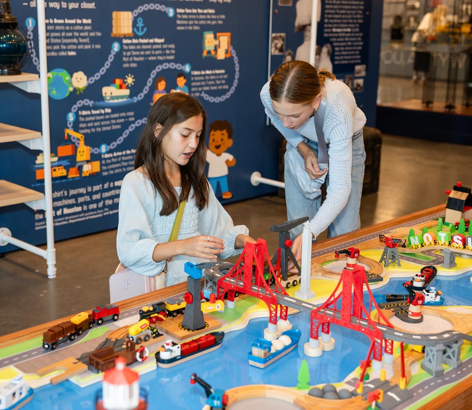 Family Programs & Activities Highlights Image